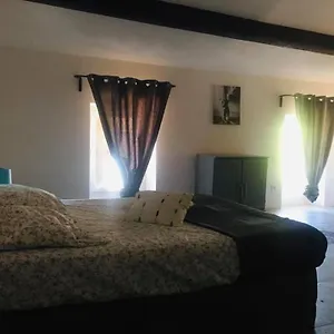 Maison d'hôtes Aux Pieds Tanques, Barbentane