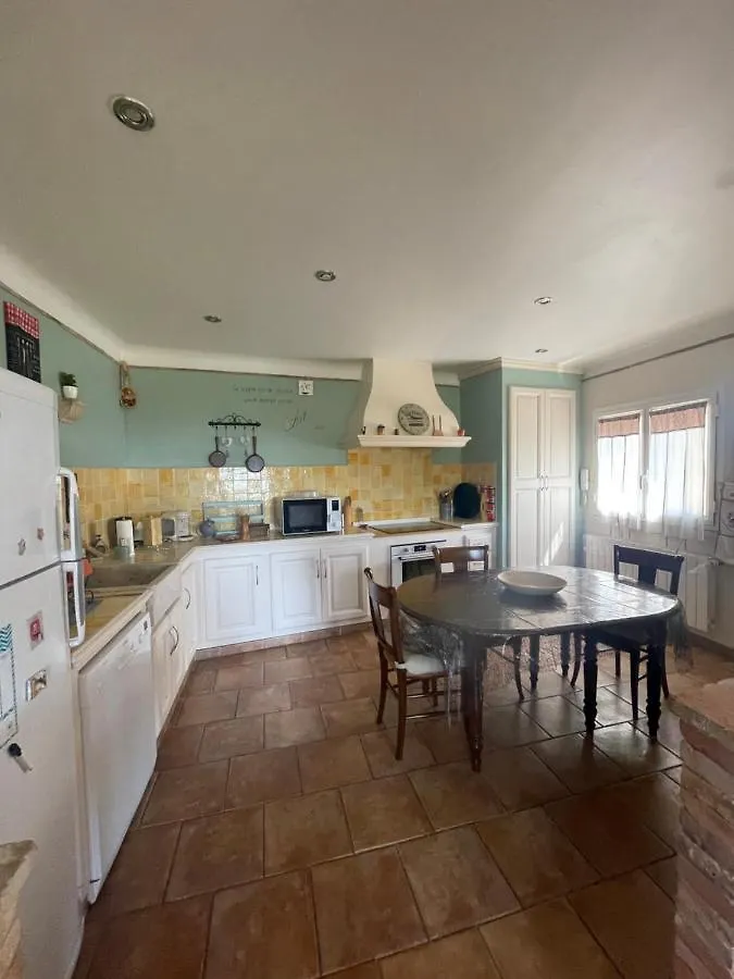 Holiday home Maison De Campagne En Provence Barbentane